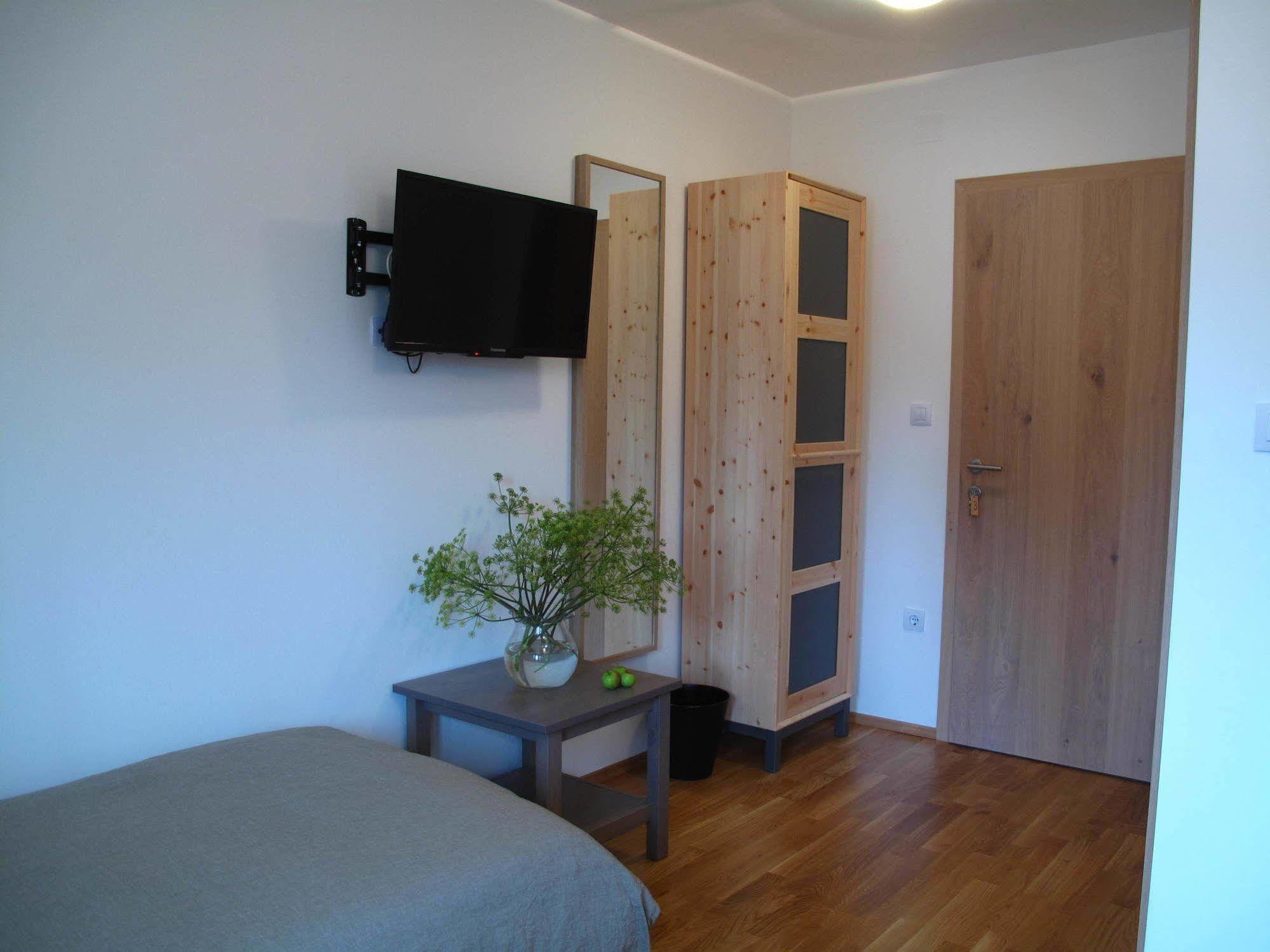 Guesthouse Bor Plitvice Lakes Plitvička Jezera Exteriör bild
